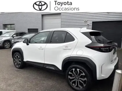 Photo 1 Toyota Yaris  Cross 116h Design CARGO