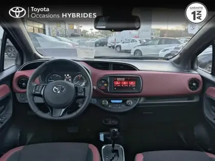 Photo 7 Toyota Yaris  100h Collection 5p RC19