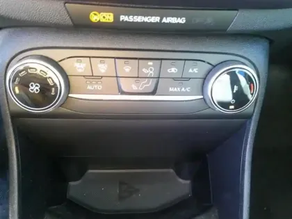 Photo 4 Ford Fiesta  1.0 Flexifuel 95ch Titanium Business 5p