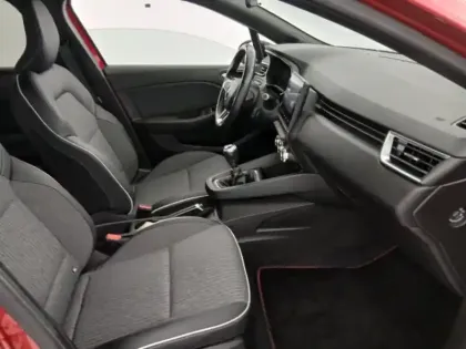 Photo 13 Renault Clio  1.5 Blue dCi 115ch Intens 6cv