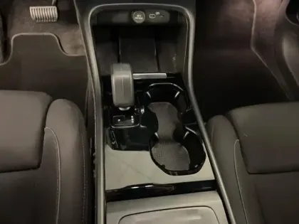 Photo 13 Volvo Xc40  Recharge 231ch Start EDT