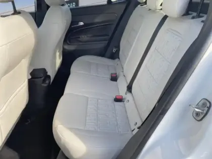 Photo 9 Fiat 600  1.2 Hybrid 100ch La Prima DCT6