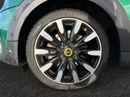 Photo 13 Mini Mini  Cooper SE 184ch Yours BVA 5CV