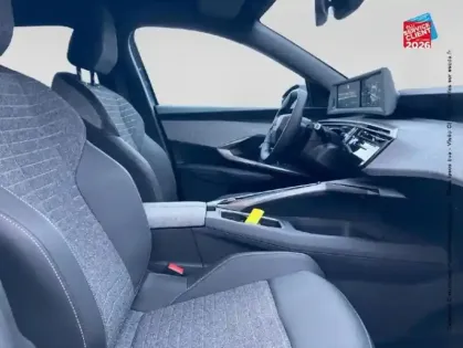 Photo 19 Peugeot 5008  Hybrid 145ch Allure e-DCS6