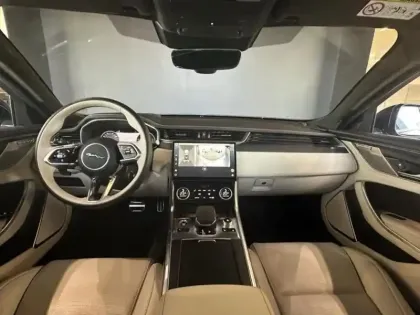 Photo 15 Jaguar Xf  D200 MHEV R-Dynamic HSE BVA AWD