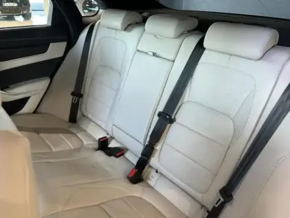 Photo 10 Jaguar Xf  D200 MHEV R-Dynamic HSE BVA AWD