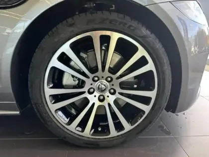 Photo 4 Jaguar Xf  D200 MHEV R-Dynamic HSE BVA AWD