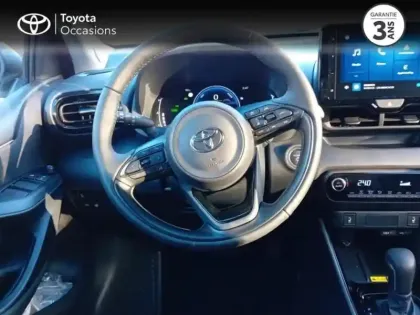 Photo 8 Toyota Yaris  116h Design 5p MC24