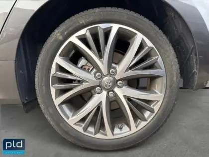 Photo 13 Toyota Yaris  116h Iconic 5p