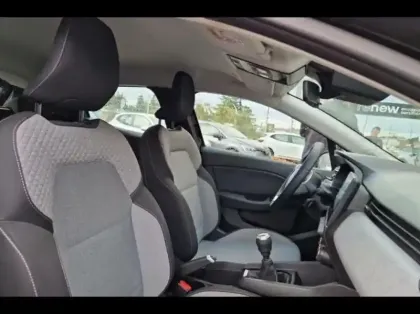 Photo 9 Renault Clio  1.5 dCi 100ch Evolution - 25