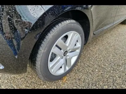 Photo 12 Renault Clio  1.5 dCi 100ch Evolution - 25