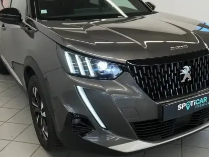 Photo 3 Peugeot 2008  1.2 PureTech 155ch S&S GT EAT8