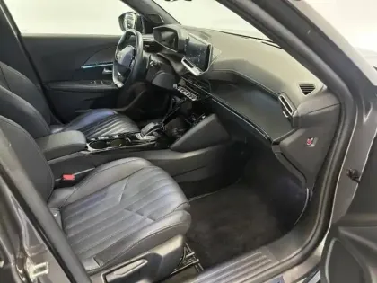 Photo 13 Peugeot 2008  1.2 PureTech 155ch S&S GT EAT8