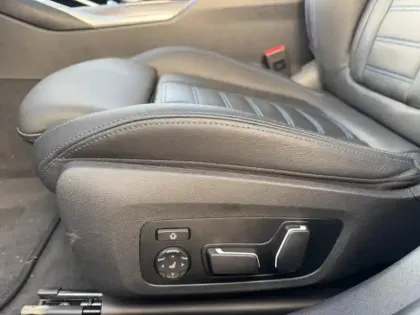 Photo 12 BMW Serie 3 Série 3 Touring 320dA xDrive 190ch M Sport