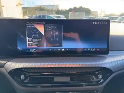 Photo 14 BMW Serie 3 Série 3 Touring 320dA xDrive 190ch M Sport