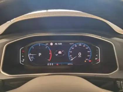 Photo 13 Volkswagen T-roc  2.0 TDI 150ch Style DSG7