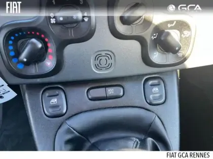 Photo 11 Fiat Panda  1.0 70ch BSG S&S City Cross Euro6D