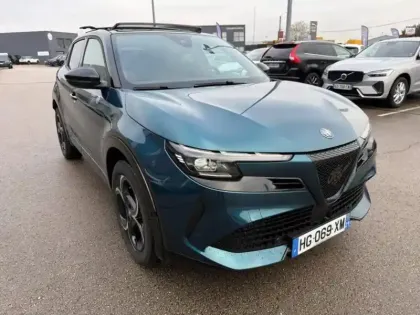 Photo 5 Alfa Romeo Junior  1.2 Ibrida 145ch Premium e-DCT6 Q4