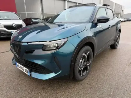 Photo 1 Alfa Romeo Junior  1.2 Ibrida 145ch Premium e-DCT6 Q4