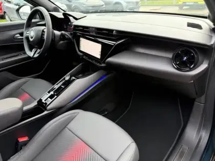 Photo 11 Alfa Romeo Junior  1.2 Ibrida 145ch Premium e-DCT6 Q4