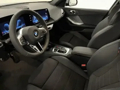 Photo 6 BMW Serie 1 Série 1 120A 170ch M Sport DKG7