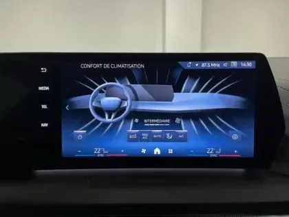 Photo 14 BMW Serie 1 Série 1 120A 170ch M Sport DKG7