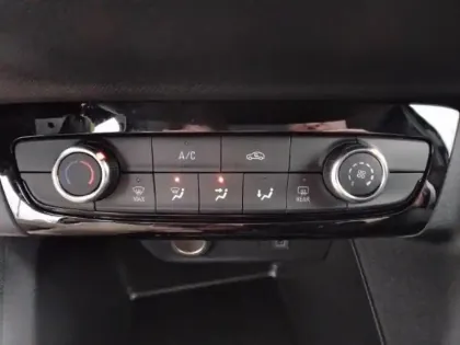 Photo 13 Opel Corsa  1.2 Turbo 100ch Edition