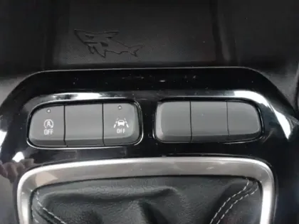 Photo 12 Opel Corsa  1.2 Turbo 100ch Edition