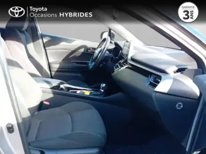 Photo 5 Toyota C-HR  122h Design 2WD E-CVT RC18