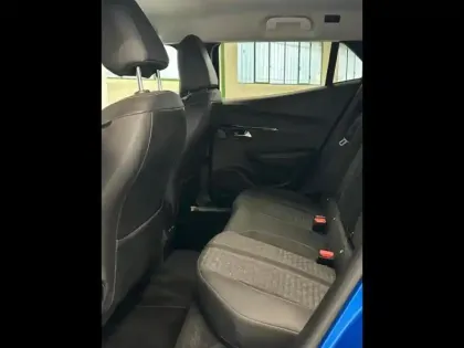 Photo 4 Peugeot 2008  e- 136ch Roadtrip