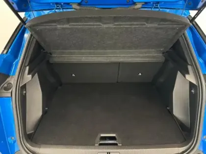 Photo 8 Peugeot 2008  e- 136ch Roadtrip