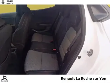 Photo 3 Renault Clio  1.6 E-Tech hybride 145ch Evolution