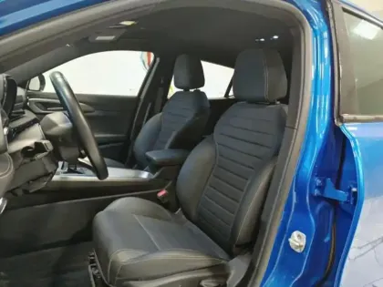 Photo 8 Alfa Romeo Tonale  1.5 Hybrid 160ch Ti TCT