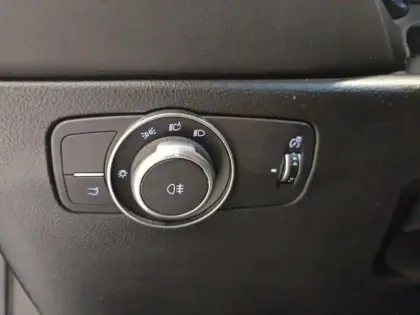 Photo 12 Alfa Romeo Tonale  1.5 Hybrid 160ch Ti TCT