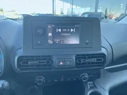 Photo 12 Citroën Berlingo  M Moteur Electrique 136ch (100 kW) PLUS Automatique