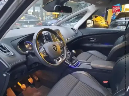 Photo 14 Renault Scenic  1.6 dCi 130ch energy Intens GPS Camera