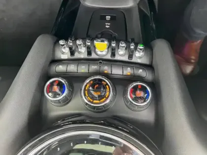 Photo 5 Mini Mini  Cooper SE 184ch Edition Premium Plus BVA 5CV