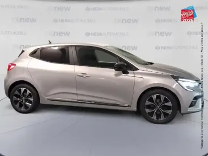 Photo 18 Renault Clio Gén. V (BJA) Ph1 NG Evolution 5