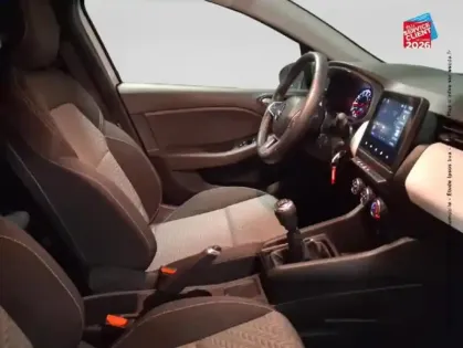 Photo 19 Renault Clio Gén. V (BJA) Ph1 NG Evolution 5