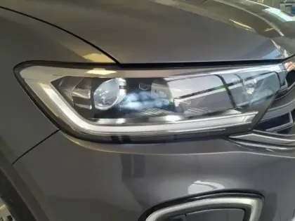 Photo 7 Volkswagen T-roc  1.0 TSI 110ch Life Business