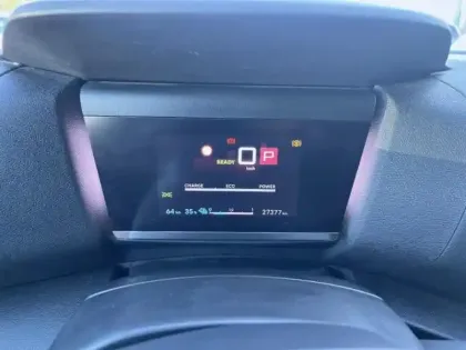 Photo 11 Citroën C4  Moteur électrique 136ch (100 kW) Feel Pack Automatique