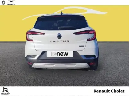 Photo 10 Renault Captur  1.6 E-Tech hybride 145ch Iconic