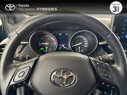 Photo 12 Toyota C-HR  2.0 Hybride 184ch Design Ultimate E-CVT