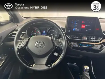 Photo 10 Toyota C-HR  2.0 Hybride 184ch Design Ultimate E-CVT