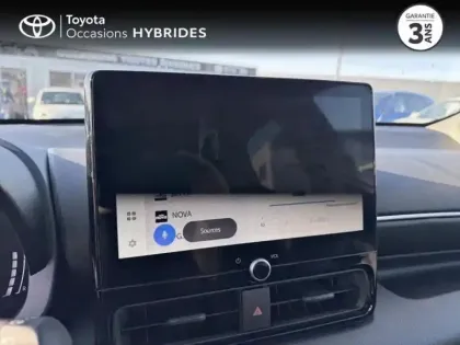 Photo 14 Toyota Yaris  116h Design 5p MC24