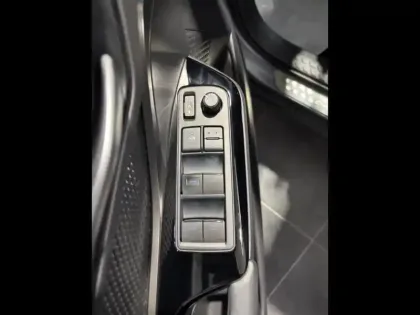 Photo 13 Toyota C-HR  122h Edition 2WD E-CVT MY22