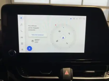 Photo 8 Toyota C-HR  122h Edition 2WD E-CVT MY22