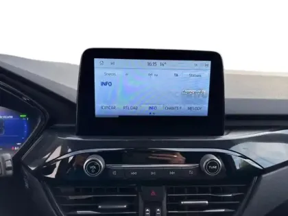 Photo 12 Ford Kuga  2.5 Duratec 190ch FHEV E85 ST-Line BVA