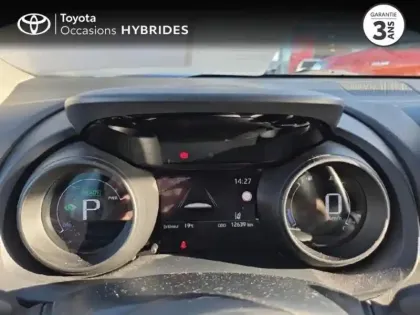 Photo 13 Toyota Yaris  116h Design 5p MC24