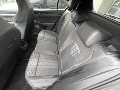 Photo 6 Volkswagen Golf  1.5 eTSI EVO2 150ch R-Line Edition DSG7